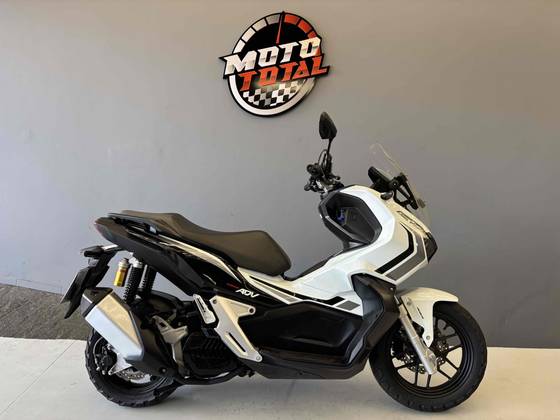 HONDA ADV 